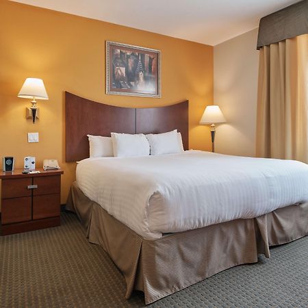 Hotel Wingate By Wyndham Chihuahua Extérieur photo
