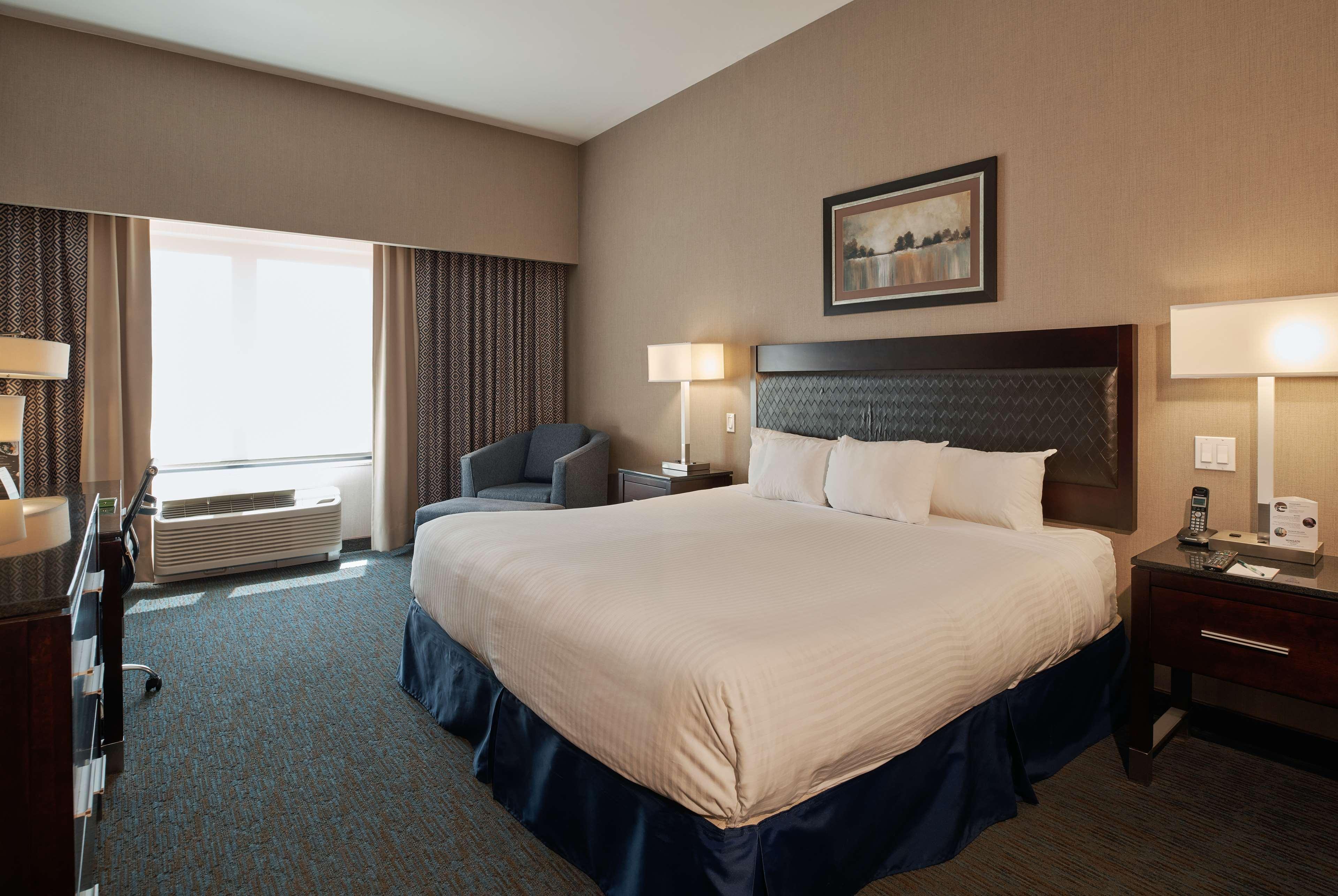 Hotel Wingate By Wyndham Chihuahua Extérieur photo
