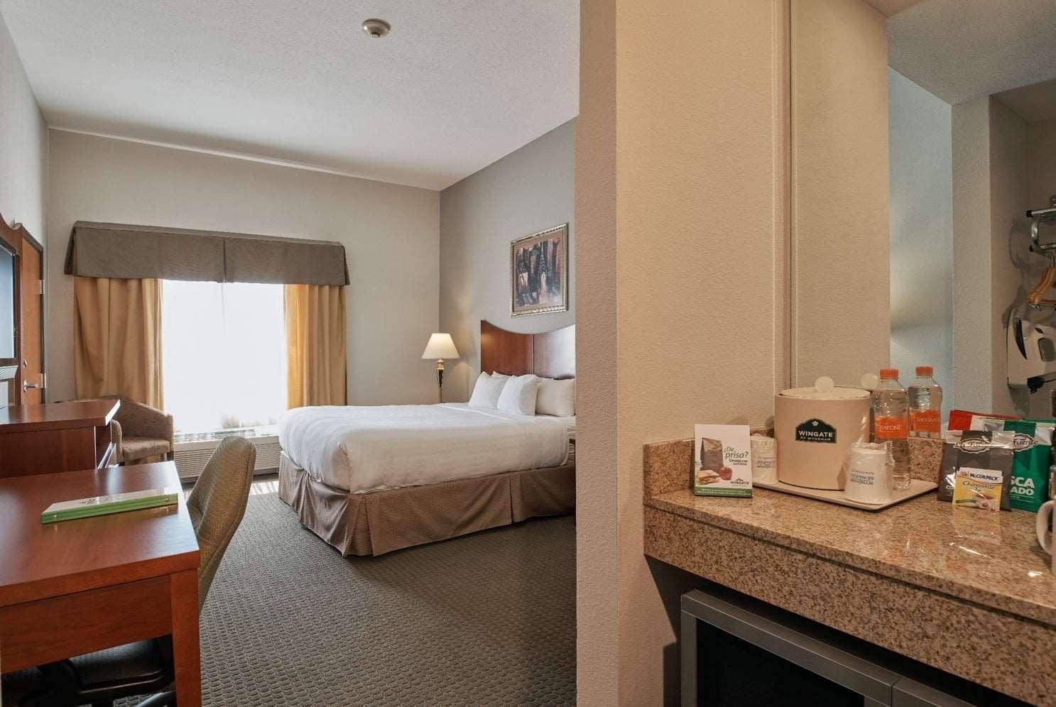 Hotel Wingate By Wyndham Chihuahua Extérieur photo
