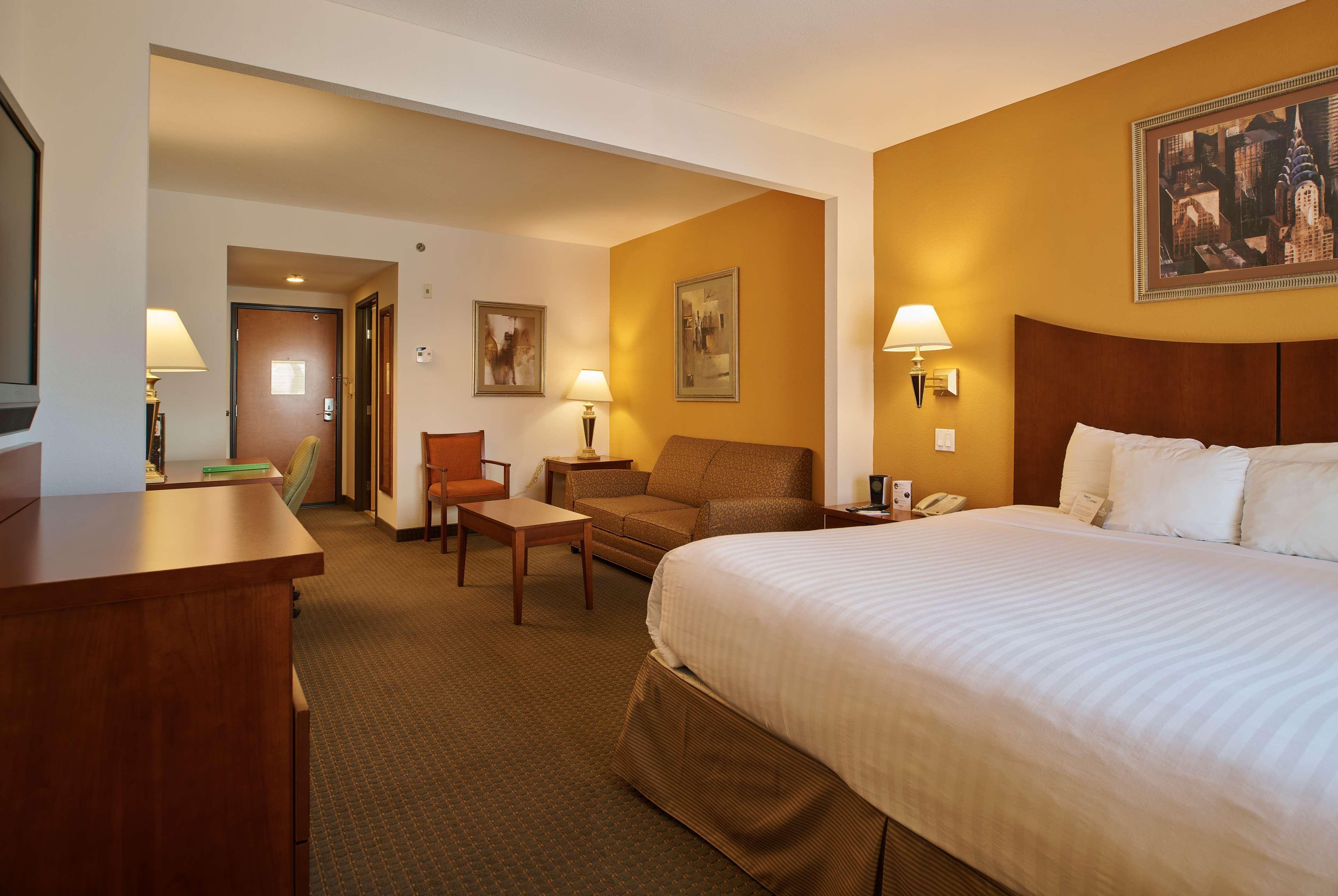 Hotel Wingate By Wyndham Chihuahua Extérieur photo