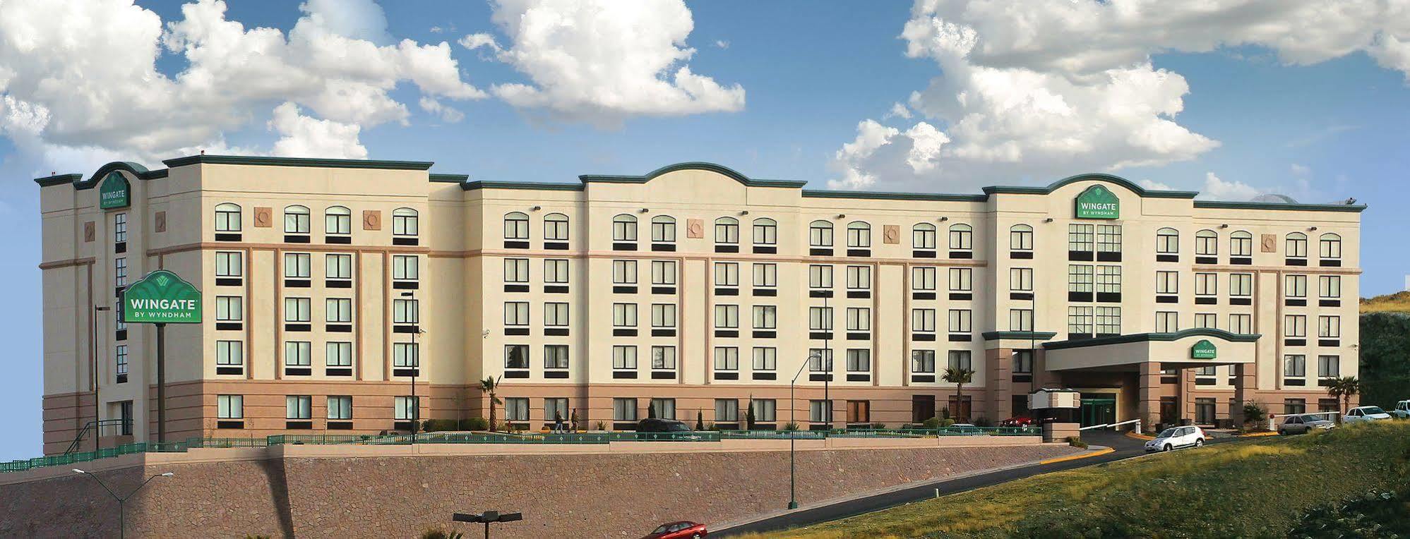 Hotel Wingate By Wyndham Chihuahua Extérieur photo